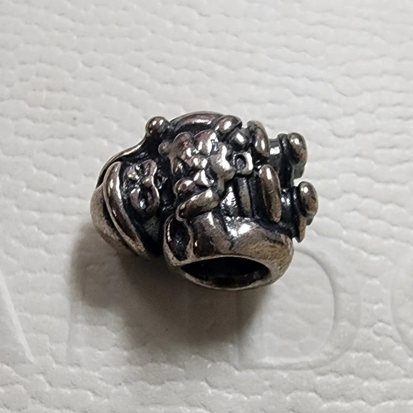 Pandora Santa Claus Charm - Picture 9 of 12